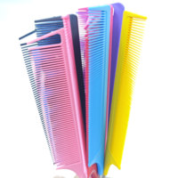 Peigne à queue de rat en acier à la mode avec dents fines pour démêler les cheveux bouclés et faire la raie - Outil de coiffure pour femmes