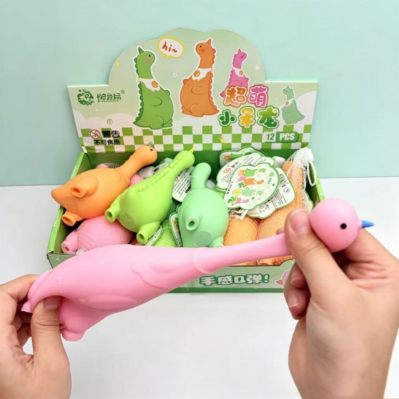 Un jouet squishy corgi réaliste