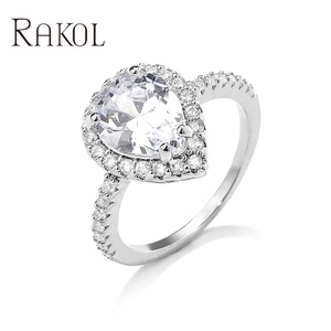 Lacole RP5045 Compromiso Gota de agua Diamante Único Plata En forma de corazón Conjunto de anillos de boda para mujer con incrustaciones - Product Image 1