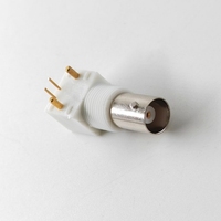 Connecteur coaxial RF BNC femelle à angle droit pour montage mural blanc CCTV pour PCB