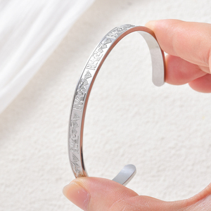 Trendy personnalisé <b>engraved</b> tribal symbolic motif silver 316L charms bulk handcrafted stainless steel fine cuff bracelet - Product Image 2