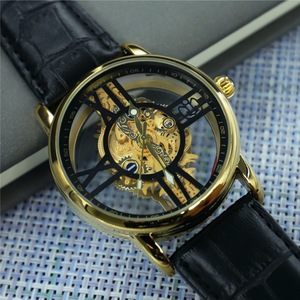 Montre de sport pour homme au style mécanique industriel et au design squeletté transparent - Product Image 3