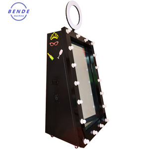 Photomaton rétro avec miroir, appareil photo et imprimante, Photomaton interactif Magic Mirror 2025 avec support IA - Product Image 3