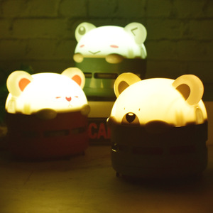 เครื่องดูดฝุ่นมินิแบร์แบบพกพา USB สำหรับโต๊ะทำงาน พร้อมฟังก์ชั่นไฟกลางคืน - Product Image 2