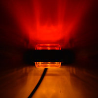 Feu de gabarit latéral carré à LED avec base en caoutchouc, rouge, ambre, blanc, 12V 24V, pour camion, remorque, fourgonnette, caravane, étanche