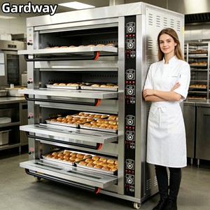 Four à pain et à pizza professionnel Bakers Classic 12 plateaux, simple, 3 étages, 3 à 6 plateaux, au propane et à l'électricité avec générateur de vapeur - Product Image 1