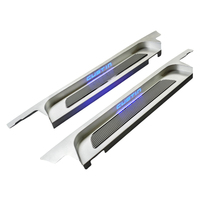 HY Hyundai Custin 1-2 Décoration Intérieure : Plaque de Protection de Marchepied LED en Alliage d'Aluminium pour Porte Coulissante Arrière, Éclairage de Bienvenue
