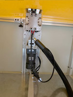 Machine à coller à chaud semi-automatique LVBU pour le collage des doublures intérieures des valises et des cartons EVA