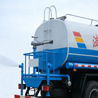 Camion arroseur d'eau Foton Auman blanc 8X4 340HP LHD Euro5 d'occasion pour le lavage des routes municipales et la lutte contre la poussière