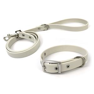 Correa y Collar para perro con logotipo personalizado, diseño de goma, resistente al agua, de PVC, juego de correa - Product Image 1