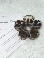 Pinces à cheveux en plastique en forme de fleur de 9 cm, imprimé léopard, motif écaille de tortue, grandes pinces requin pour femmes, accessoires capillaires pour fêtes, vente en gros