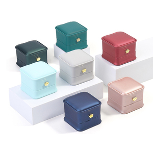 Giá nhà máy mới sang trọng bán buôn vàng trắng biểu tượng tùy chỉnh PU da Vòng cổ bông tai Jewel Hộp nhẫn đối với trang sức bao bì - Product Image 2