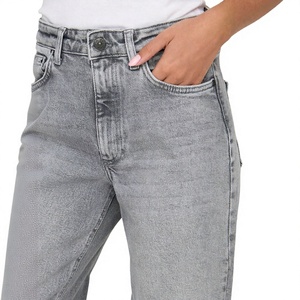 Jeans de mezclilla personalizados para mujer al por mayor, de cintura alta, holgados, de pierna ancha, de pierna recta, estilo Mom Fit, ropa de moda casual y streetwear. - Product Image 5