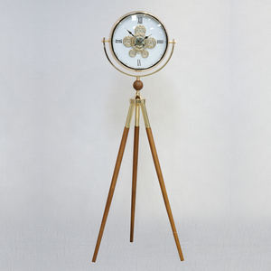 Populaire Lichte Luxe Mode Levensklok, Tandwielklok, Amerikaanse Driepotige Vloerklok - Product Image 1