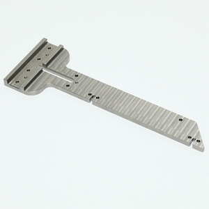 Pièce en acier inoxydable usinée CNC sur trois axes, sablée, composant de quincaillerie personnalisé non standard - Product Image 2