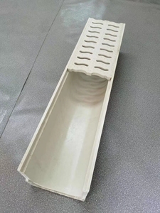 Grille de drainage linéaire en <span class=keywords><strong>composite</strong></span> polymère de <span class=keywords><strong>résine</strong></span> de fibre de verre pour caniveau extérieur, canalisation d'eau, fossé d'accès et grille de drainage - Product Image 4