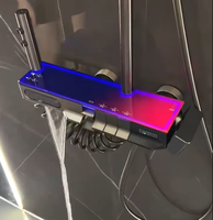 Ensemble de douche mural numérique LED en laiton poli avec jet en céramique, mitigeur thermostatique à poignée unique et fonction pluie piano