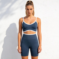 Ensemble 2 pièces sexy et respirant pour le sport : soutien-gorge de sport uni à dos fermé et leggings de yoga froncés sans couture à double bretelle non ajustable pour la course et le fitness