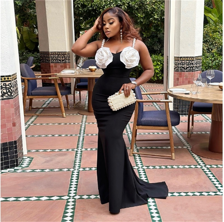 Ladies Pearl Halter Backless Long Evening Dresses Fashion 