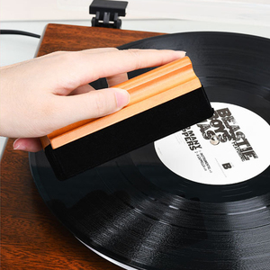 Brosse de nettoyage pour disques vinyles en velours avec manche en bois personnalisé, anti-statique, éliminateur de poussière pour tourne-disque - Product Image 4