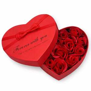 Scatola Regalo a Forma di Cuore con 14 Rose Rosse Artificiali 17x14.5x4.5 Cm con Fiocco e Scritta - Product Image 1