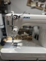 Machine à coudre à point droit à aiguille simple Juki Tl-2010Q, idéale pour le quilting, la couture, la confection de vêtements et la décoration intérieure