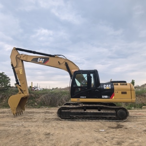 รถขุด CAT 320d มือสอง รถขุดไฮดรอลิกตีนตะขาบ Caterpillar 320dl พร้อมเครื่องจักรกลงานวิศวกรรมและก่อสร้างมือสอง - Product Image 5