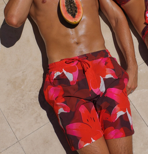 Shorts de bain pour hommes personnalisés OEM, taille élastique avec cordon de serrage, imprimé floral, séchage rapide, au-dessus du genou, vêtements de plage - Product Image 1