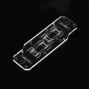 Puce microfluidique personnalisée en PMMA pour diagnostic in vitro - Product Image 3