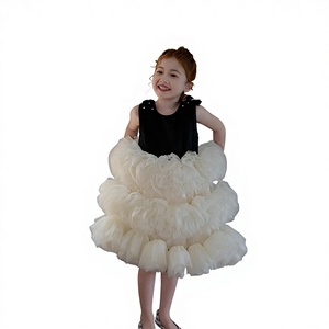 Abito da Principessa per Bambine con Design Floreale a Rosa, Gonna Soffice e Volant per Feste di Compleanno - Product Image 1