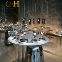 Conception de comptoir de bijouterie moderne en verre, idées de design d'intérieur pour bijouterie sur mesure, magasin de bijoux