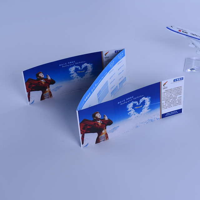 Recyclable Airport Thermal Paper Boarding Pass Vueling Custom Logo Multi-color Airplane Boarding Pass Travel Admission Ticket