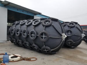 Fenders gonflables en caoutchouc de type Yokohama flottants pour usage maritime - Product Image 2