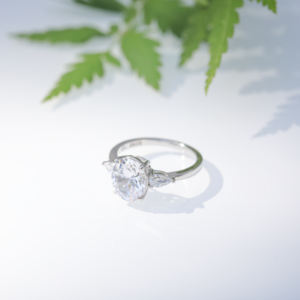 Anillo de Lujo OAHLAN de Plata Esterlina 925 con Zirconia de 3CT, Talla Oval de 3 Piedras, Anillo de Boda, Promesa y Compromiso para Mujer, Tallas 3-12 - Product Image 3