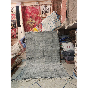 Alfombra de Lana Berber Zanafi Reversible Antideslizante Ecológica Hecha a Mano de Primera Calidad con Impresionante Borde Floral de Pelo Medio Transicional - Product Image 3