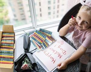 أقلام تلوين شمعية غير سامة من كرايون كينج، 250 مجموعة من 4 عبوات، للأطفال والمدارس والحفلات وأعياد الميلاد والمطاعم، هدايا تلوين للمعلمين والطلاب - Product Image 6