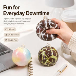 Juguete de pelota blandita con gradiente de arcoíris, juguete suave para aliviar el estrés, para niños, adultos, oficina, escritorio, diversión y juego sensorial - Product Image 6