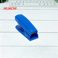 Agrafeuse manuelle en métal HUACHI avec capacité de 24/6-50/60 agrafes pour usage de bureau