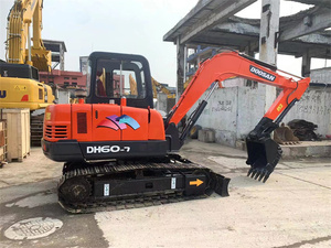 Mini excavadora de 6 toneladas fabricada en Corea, excavadora usada Doosan DH60 DX60 en stock, lista para la venta. - Product Image 2