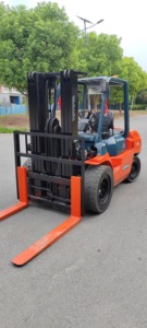 Chariot élévateur diesel 7F 4.5T d'occasion avec capacité de charge de 5000 kg, adaptabilité tout-terrain, garantie de 2 ans - Prix - Product Image 6