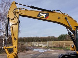 Excavatrice sur chenilles d'occasion Caterpillar CAT320GC, marque japonaise, avec godet, modèles CAT 320GC et 320, à vendre - Product Image 6