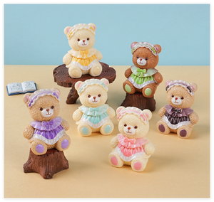 Vente en gros de petit ours personnalisé en résine pour enfant supermarché jouet figurine animale pour fille de 3 ans fournitures d'artisanat jardin - Product Image 1