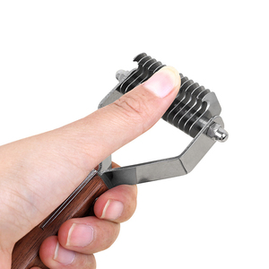 Chat Chien Brosse À Cheveux Remover Aiguille Sous-Poil Râteau Toilettage Peigne À Poils D'animaux Et Outils De Toilettage Peigne Double Face - Product Image 4