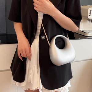 Sac à dumplings portable haut de gamme, imperméable, écologique, pour femmes, été 2025, nouveau, bandoulière simple, diagonale, réglable - Product Image 3