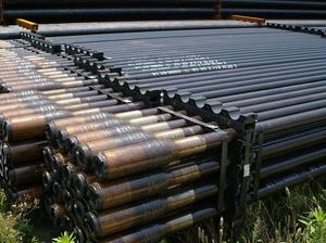 Tuyau de forage de puits pétrolier haute résistance, qualité 5DP G105 S135, acier sans soudure de qualité supérieure, disponible en grades G105 et S135 haute résistance - Product Image 3