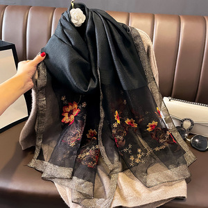 Sciarpa 2024 di seta ricamata lunga da donna di lusso con scollo a scialle floreale di lusso da donna con stile in Twill <span class=keywords><strong>e</strong></span> motivo a pois - Product Image 5