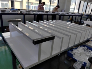 Kệ trưng bày kính mắt, kính râm bằng acrylic gắn tường, có đèn LED - Product Image 4