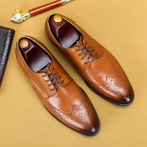 Formal large-size wedding <b>shoes</b>, men's engraved brocade leather men's business <b>shoes</b> - Product Image 2