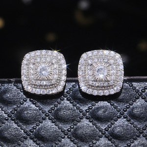 Orecchini a perno quadrati vintage da donna, eleganti con intarsi scintillanti, gioielli alla moda per l'uso quotidiano e per feste - Product Image 1