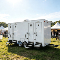 Remorque Sanitaire Moderne de Luxe Écologique et Durable à 4 Portes et 4 Cabines, Économie d'Eau, Toilettes Spacieuses, Norme Américaine pour Écoles et Parcs